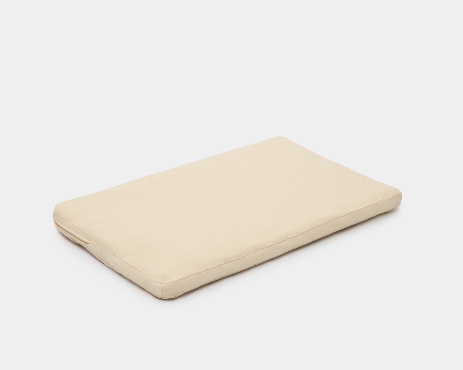 Wool bassinet mattress with removable wool cover